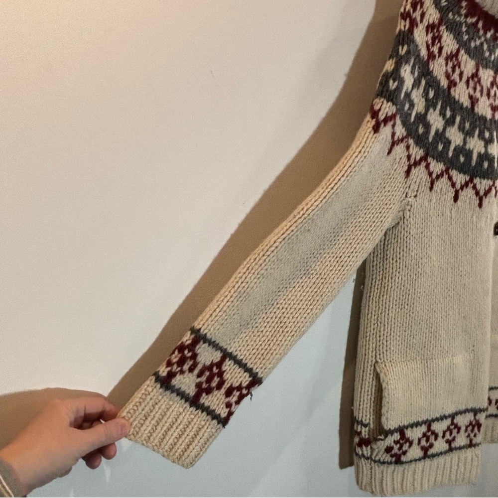 CARDIGAN Sz M Buttoned  Hooded Icelandic Design Seam Pockets Handmade Cardigan - Picture 5 of 8
